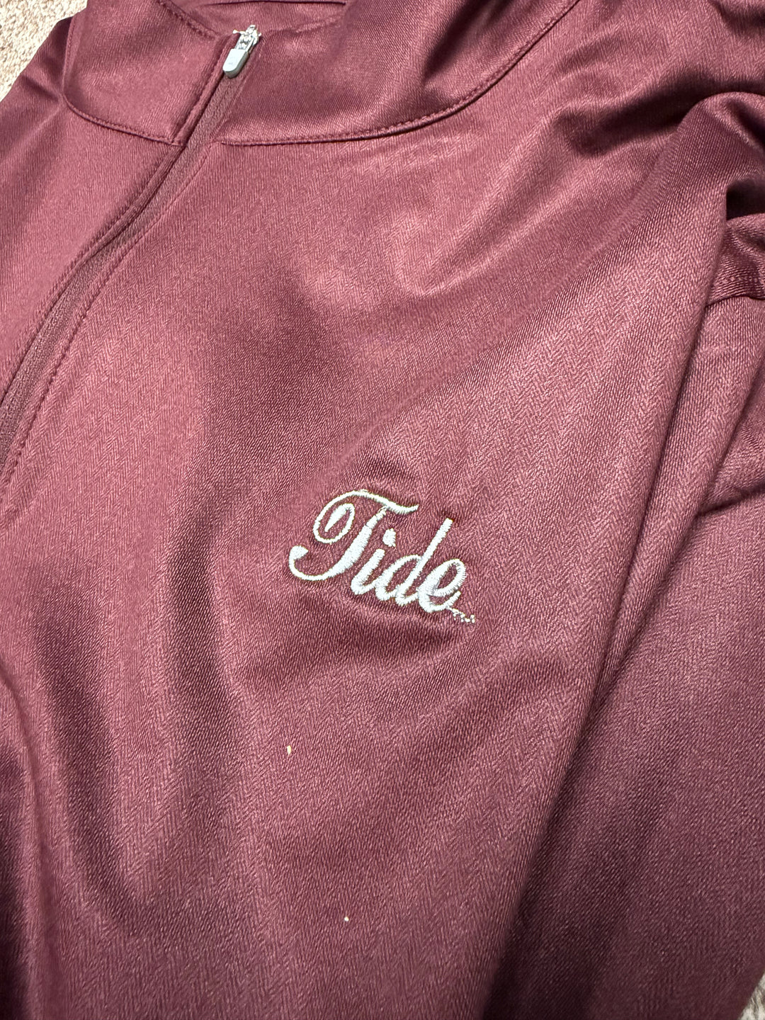 Peter Millar Perth Herringbone Performance Quarter Zip- Bordeaux (Tide Script)