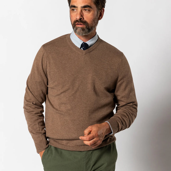 Duck Head Buckley Merino V-Neck Sweater - Dark Oak Heather