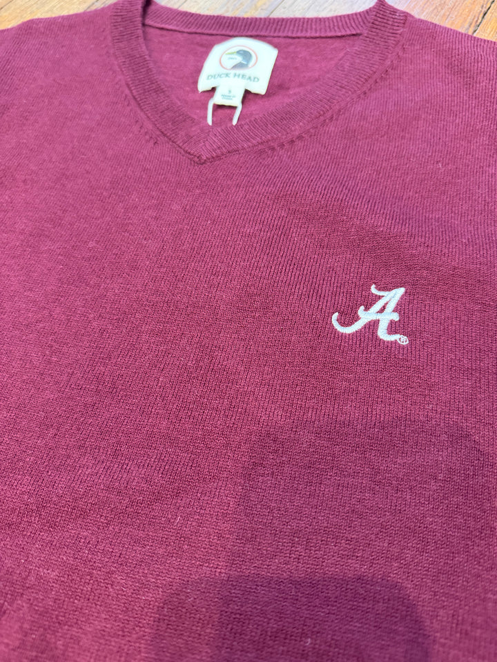 Duck Head Buckley Merino V Neck Sweater - Crimson (Script A)