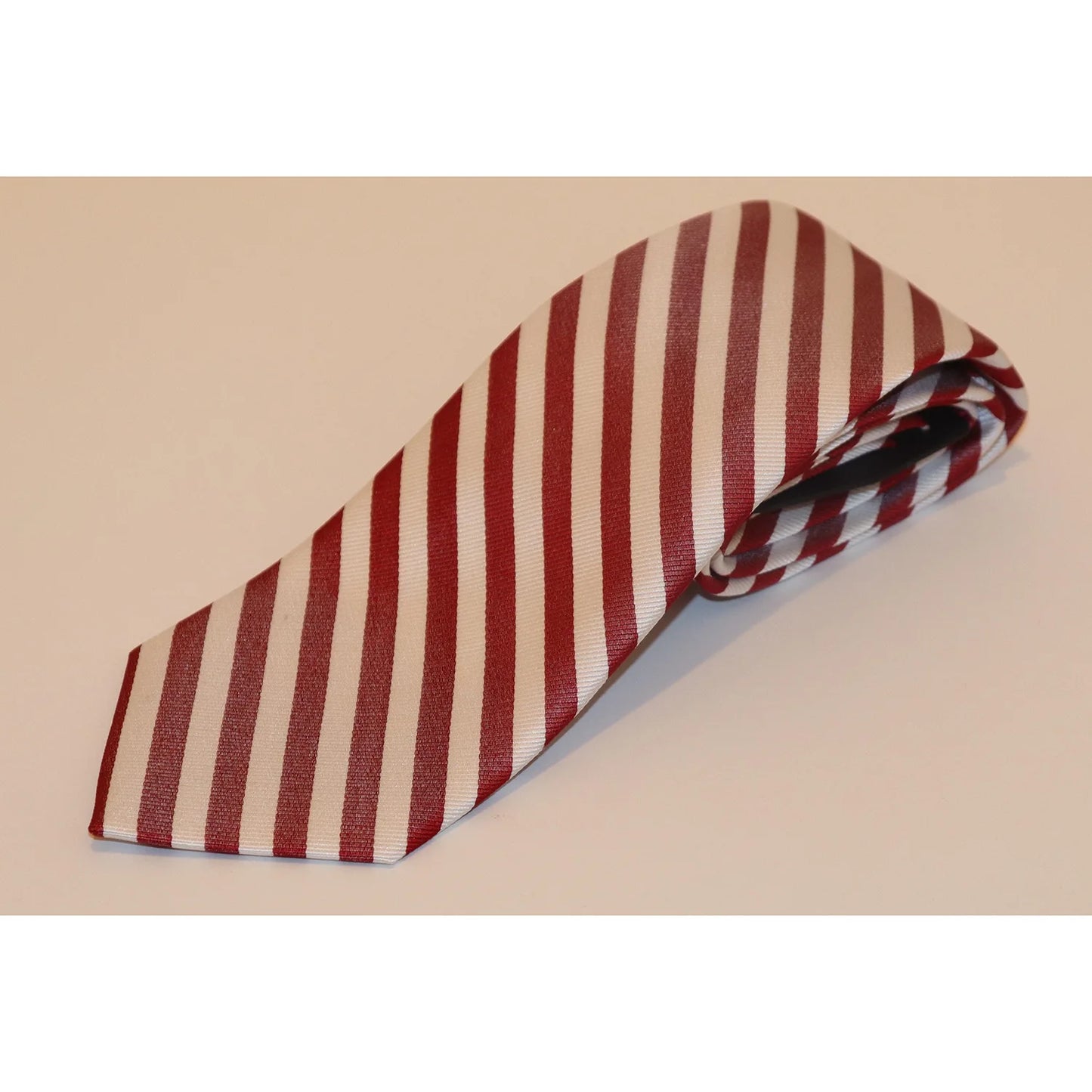 The Shirt Shop Tie - White/Crimson 1/4" Stripe